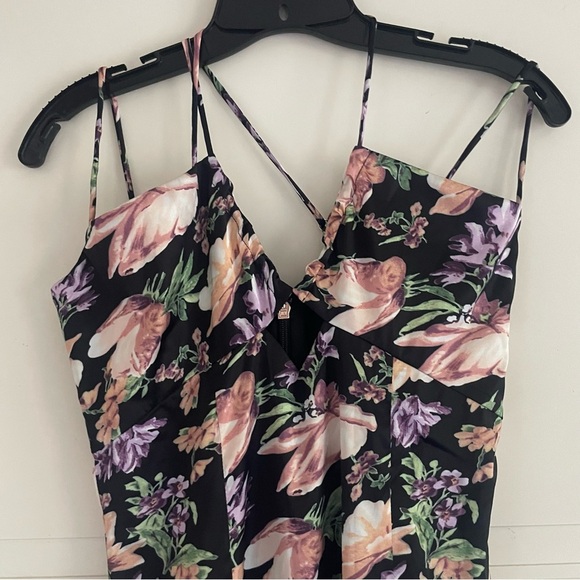 New! Nookie Simone Floral Print Frill Asymmetrical Maxi Dress 37677 - Picture 5 of 12
